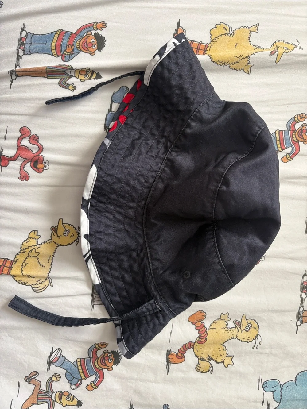 Gymboree Black, White and Red Sub Bucket Hat